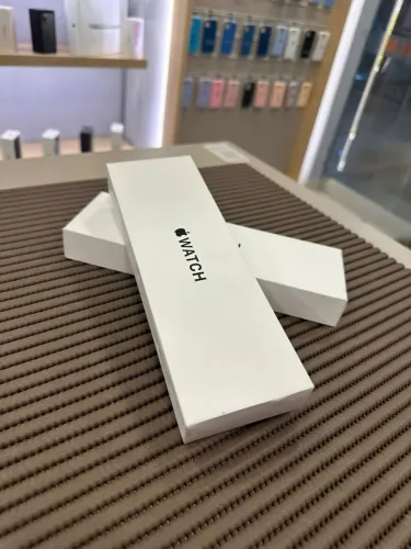 Apple Watch SE Terceira Geração 44mm preto e branco-Novo lacrado-Retire em loja física 