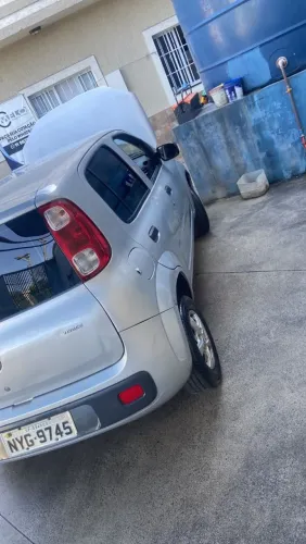 Fiat Uno Vivace/rua 1.0 EVO Fire Flex 8V 5P 2013