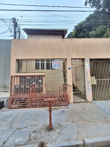 Imóvel para aluguel possui 80 metros quadrados com 2 quartos em Porto - Cuiabá - MT