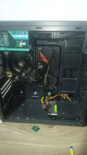 PC em ótimo estado para trabalho e jogos