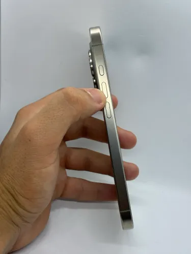 IPHONE 16 PRO 256 GB