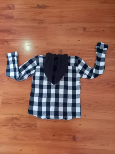 Camisa xadrez com capuz tamanho 10