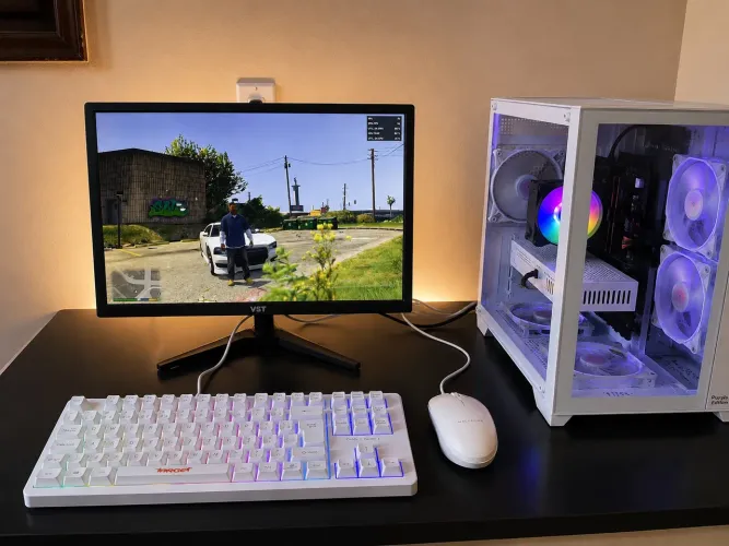 PC GAMER WHITE