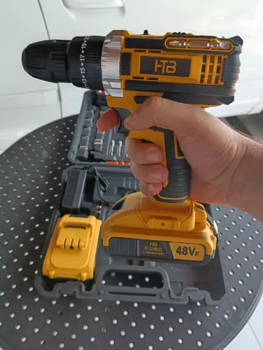 Parafusadeira e furadeira martelete 48v 2 baterias