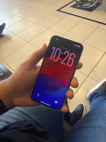 iPhone 13, 128GB, bateria 100% seminovo