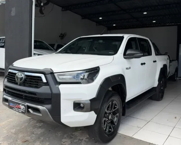 Toyota Hilux CD Conquest 4X4 2.8 Die.aut 2024