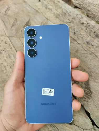 GRANDE OPORTUNIDADE ,SAMSUNG GALAXY S25FE 256 G 2026 NOVO COM GARANTIA 