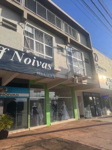 Aluga-se sala comercial , na AV.JK (106) piso superior !!