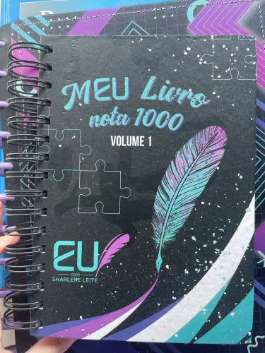 Apostila "Meu Livro Nota 1000 - Volume 1", da professora Sharlene Leite.