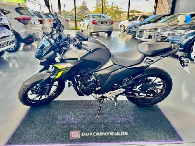 YAMAHA FZ25 FAZER 2024