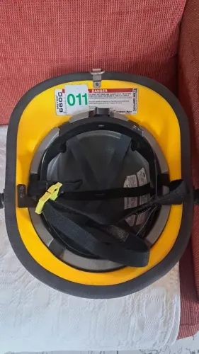 Capacete de proteção de bombeiro