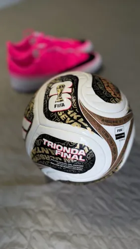Bola Adidas Trionda Final FIFA PRO Nova