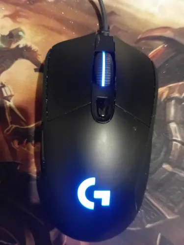 Vendo mouse logitech g403 Hero