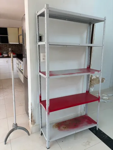 Estante de aço
