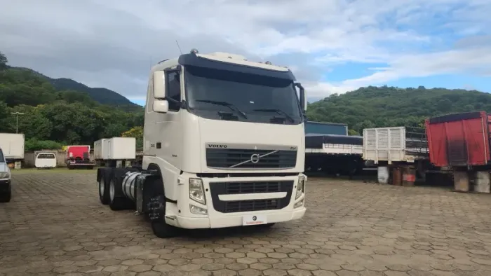 volvo fh540 6x4 t I-SHIFT, ANO 2013/2014, COM CARRETA RANDON