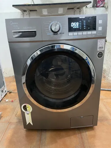 Vende-se lava e seca midea 11kg com garantia de 6 meses
