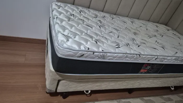Cama box solteiro: cama box + colchão 