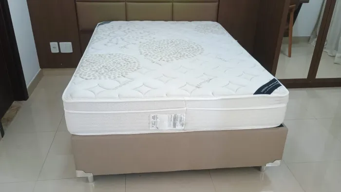 Cama box casal colchão Simons molas ensacandas bambú dividimos TB cartão 