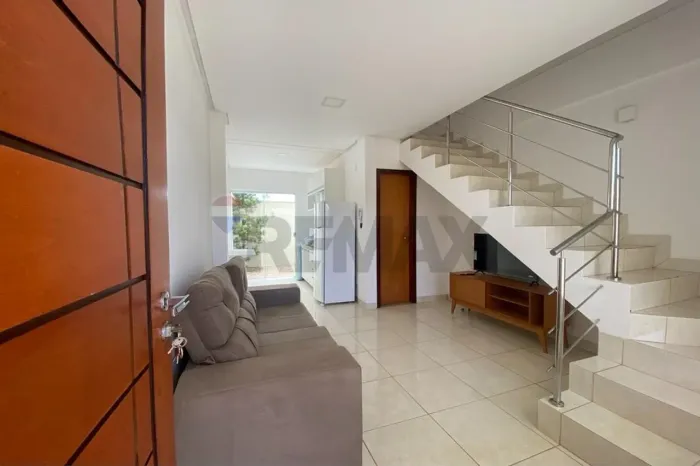 ALUGA-SE APARTAMENTO NO BURITI I