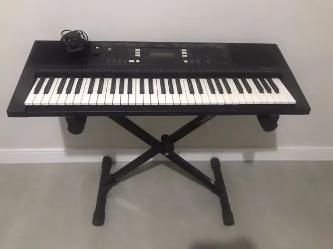 Teclado Yamaha PSR E343