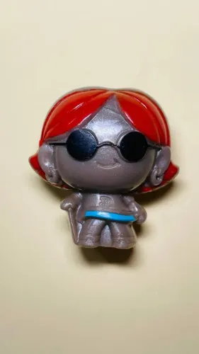 Gogo Crazy Bones Dorinha Colorida altura 3 cm Turma da Mônica - boneco / miniatura