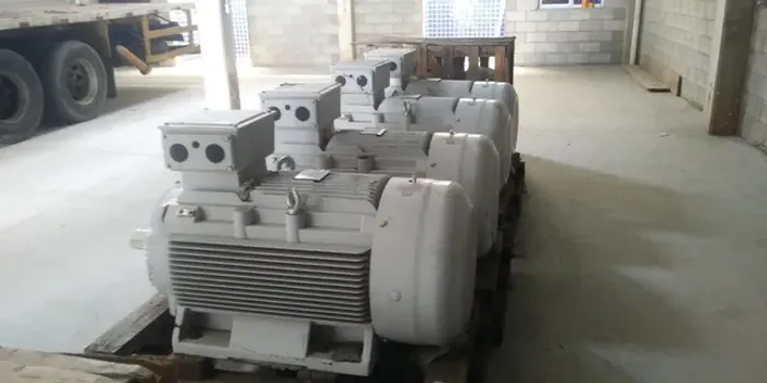 Motor Westinghouse 300 CV