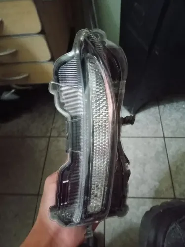 Farol Milha Lado Esquerdo Toyota Yaris 2023 2024 (Detalhe Lente)