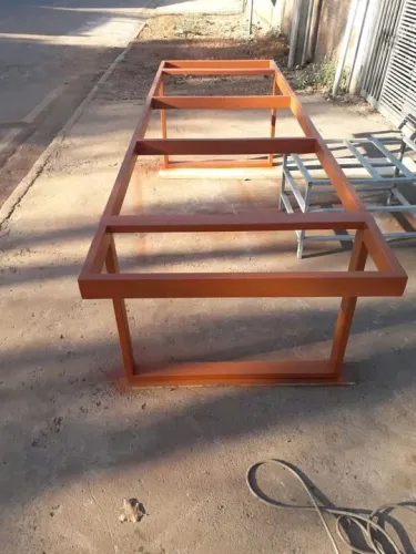 Mesa de Metal Industrial - 2,00m x 1,00m