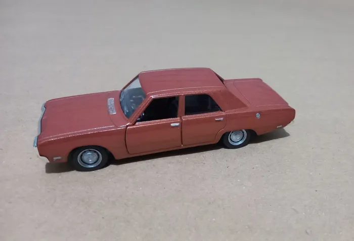 Miniatura Dodge Dart    1:43