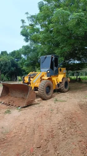 Pá Carregadeira. New holland