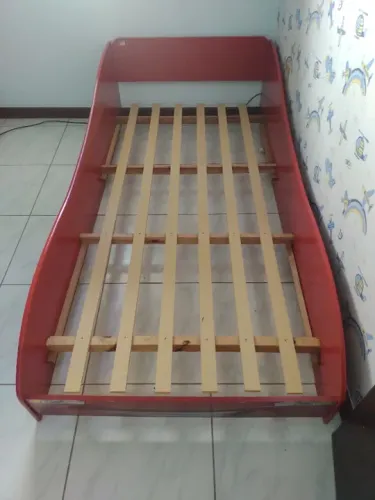 Cama solteiro 95 vermelha!