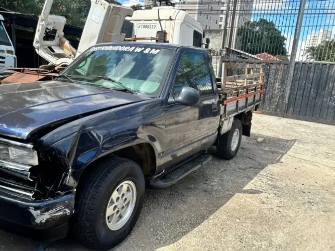 sucata silverado 1977 azul (para retirada de peças)