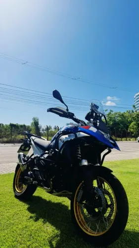 BMW R 1300 GS TROPHY 2025 - Impecável, estado de zero!
