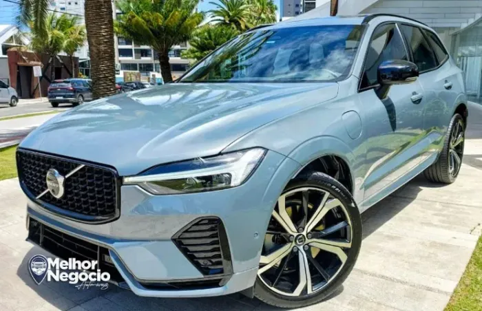 Volvo XC60 T-8 Ultim. Dark 2.0 AWD Híbrida Aut. 2023 Cinza