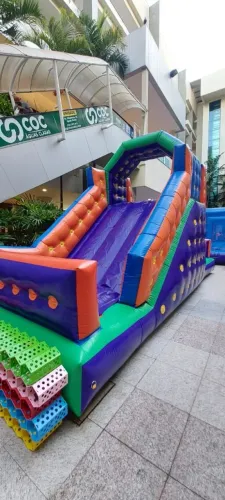 Tobogã Escalada Inflável - Locação