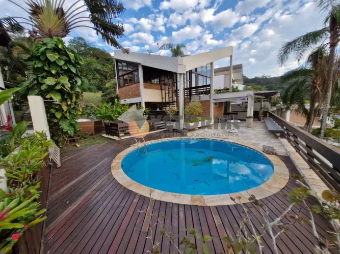 Sobrado com 5 dormitórios à venda, 550 m² por R$ 3.200.000 - T Pequeno - São Sebastião/SP