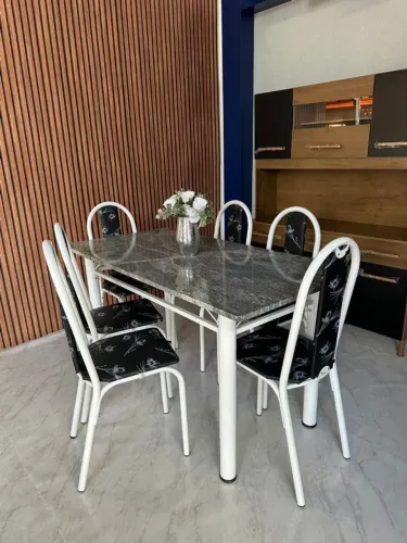 Mesa de Jantar Tubular Retangular com 4 Cadeiras Michelly  