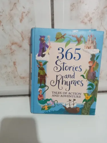 Livro de Histórias Acolchoado para Crianças Lerem Contos de Magia e Maravilhas