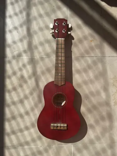 ukulele vogga vuk303