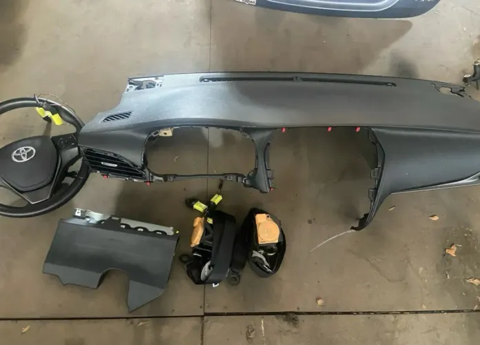 W kit airbag do Yaris