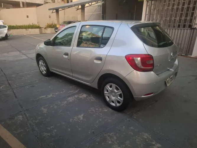 Renault Sandero Authentique Hi-power 1.0 16V 5P 2015