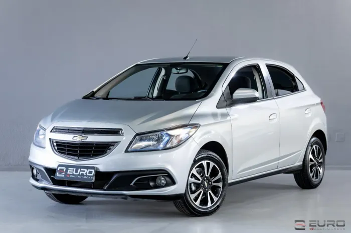 Chevrolet Onix Hatch LTZ 1.4 8V Flex Mec. 4P 2015