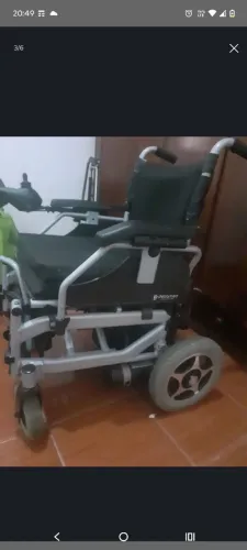 Cadeira de rodas elétrica