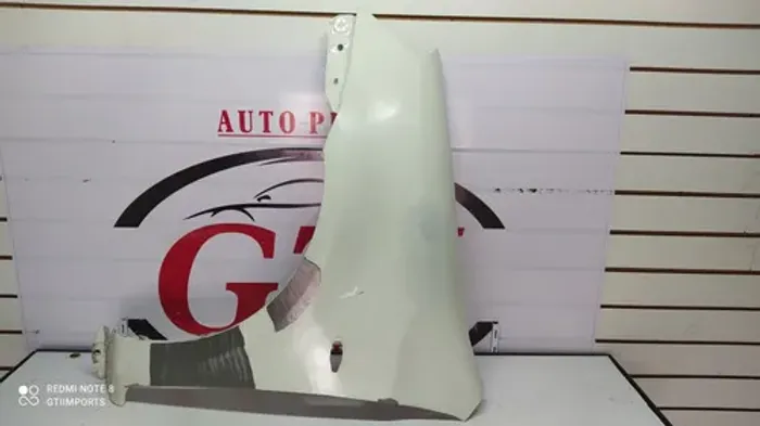 Paralama Esquerdo Toyota Etios Com Furo De Pisca 2012 A 2022