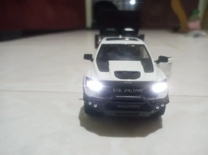 Ram 1500 -com som