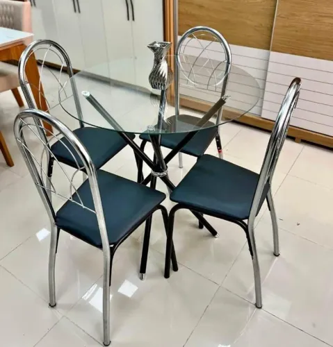 Mesa de Jantar Madrid Tubform, com 04 Cadeiras - Entrega Imediata!<br>
