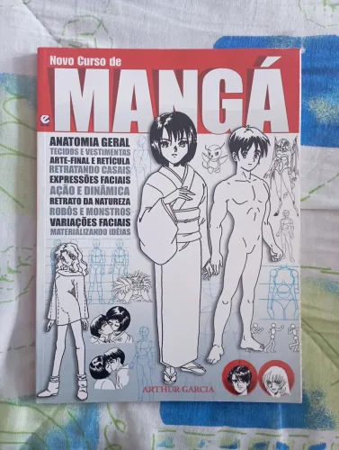 Livro Novo Curso de Mangá - Aprenda a desenhar mangá