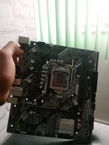 Placa mãe h510m-K, nunca usada, comprei ela errado e não consegui reembolso 