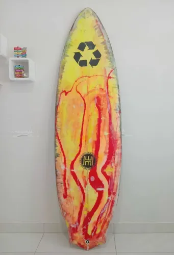 Prancha de surf  5"10  Javier matos  ( PERUANA  )