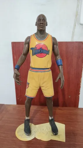 Boneco Michael Jordan Space Jam